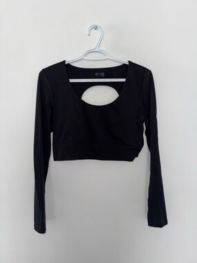 aerie Black Long-Sleeve Crop Top with back Cutout